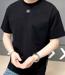 市场上装-T恤-欧货T恤