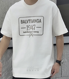 市场上装-T恤-欧货T恤