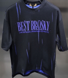 市场上装-T恤-欧货T恤