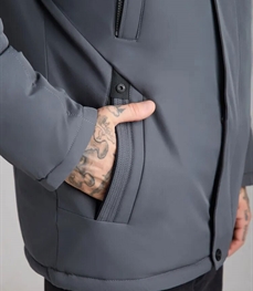 市场上装-棉衣/羽绒服-商务棉服