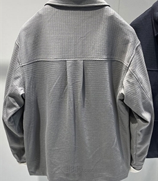 市场上装-衬衫-休闲衬衫