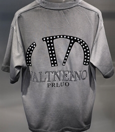 市场上装-T恤-欧货T恤