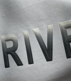 市场上装-T恤-欧货T恤