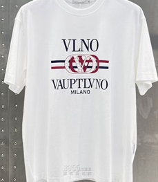 市场上装-T恤-欧货T恤