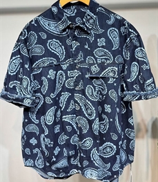 市场上装-衬衫-休闲衬衫