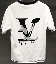 市场上装-T恤-欧货T恤