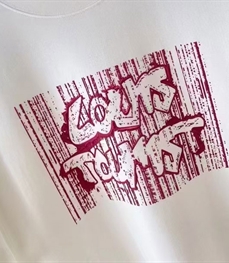 市场上装-T恤-欧货T恤