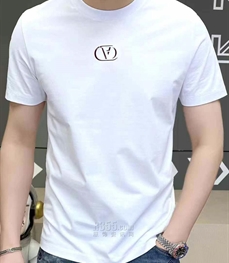 市场上装-T恤-欧货T恤