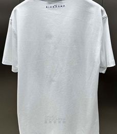 市场上装-T恤-欧货T恤