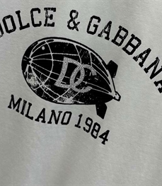 市场上装-T恤-欧货T恤