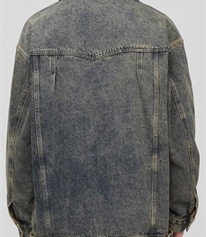 市场上装-夹克-休闲夹克