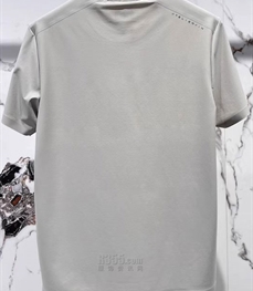 市场上装-T恤-欧货T恤