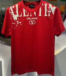 市场上装-T恤-欧货T恤