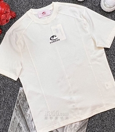 市场上装-T恤-欧货T恤