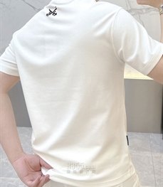 市场上装-T恤-欧货T恤