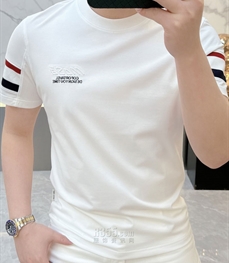 市场上装-T恤-欧货T恤