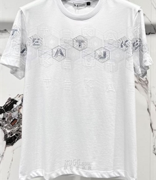 市场上装-T恤-欧货T恤