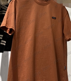 市场上装-T恤-T恤