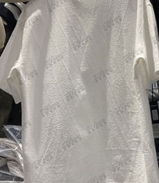 市场上装-T恤-T恤