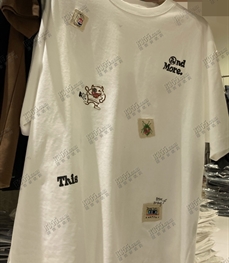 市场上装-T恤-T恤