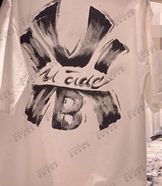 市场上装-T恤-T恤