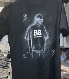 市场上装-T恤-T恤