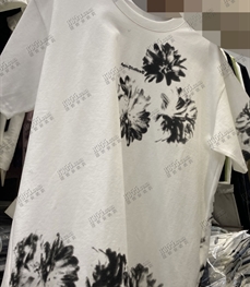 市场上装-T恤-T恤