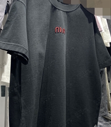 市场上装-T恤-T恤