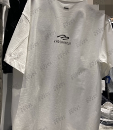 市场上装-T恤-T恤