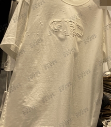 市场上装-T恤-T恤