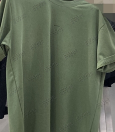 市场上装-T恤-T恤