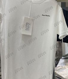 市场上装-T恤-T恤