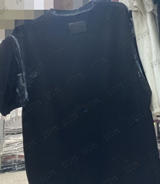 市场上装-T恤-T恤