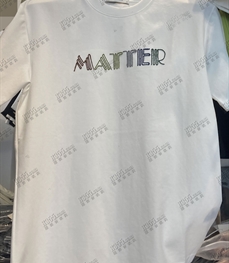 市场上装-T恤-T恤