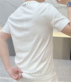 市场上装-T恤-欧货T恤