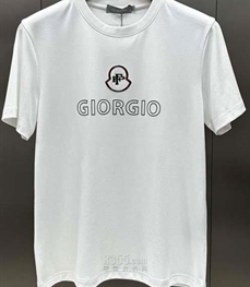 市场上装-T恤-欧货T恤