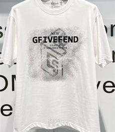 市场上装-T恤-欧货T恤