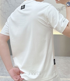 市场上装-T恤-欧货T恤