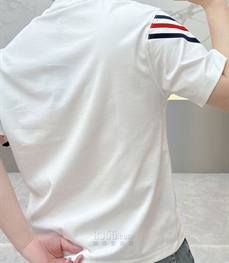 市场上装-T恤-欧货T恤