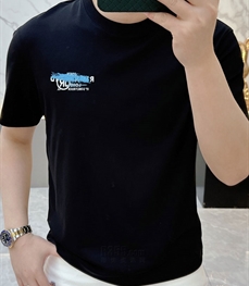 市场上装-T恤-欧货T恤