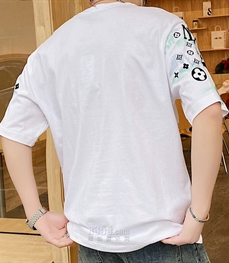 市场上装-T恤-欧货T恤