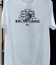 市场上装-T恤-欧货T恤