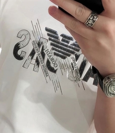 市场上装-T恤-欧货T恤