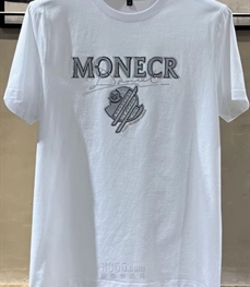 市场上装-T恤-欧货T恤