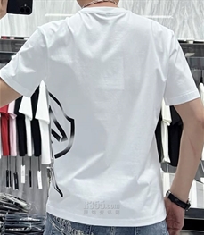 市场上装-T恤-欧货T恤