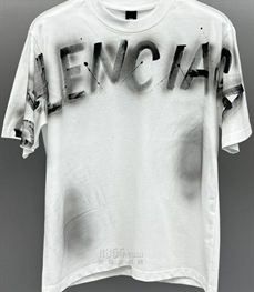 市场上装-T恤-欧货T恤