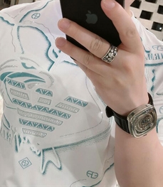 市场上装-T恤-欧货T恤