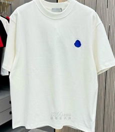 市场上装-T恤-欧货T恤