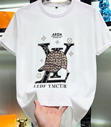 市场上装-T恤-欧货T恤