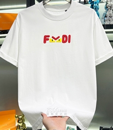 市场上装-T恤-欧货T恤